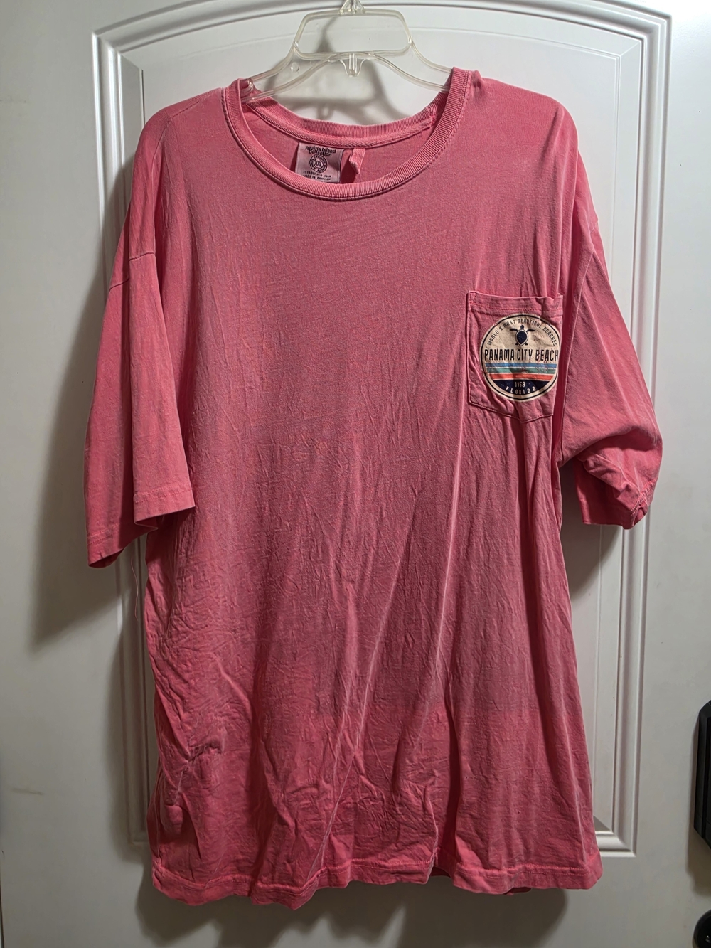 Graphic Pocket Tee - Pink Short Sleeve